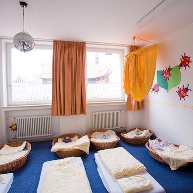 Schlafraum der Kindertagesstätte Haus für Kinder in Nördlingen